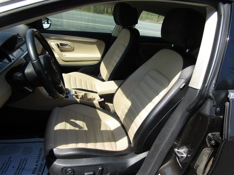 Used 2013 Volkswagen CC Sport image 13