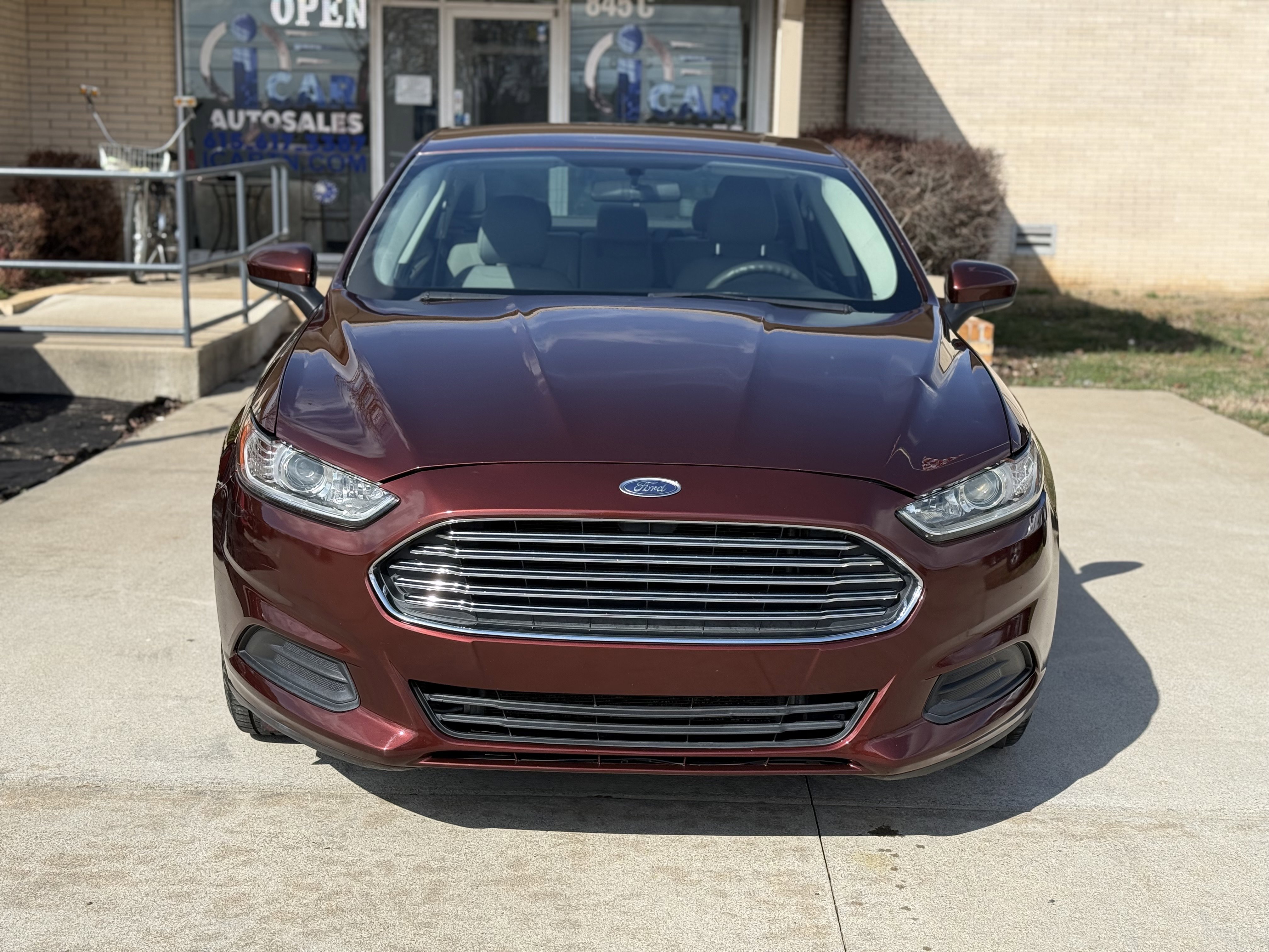 Used 2015 Ford Fusion S image 2