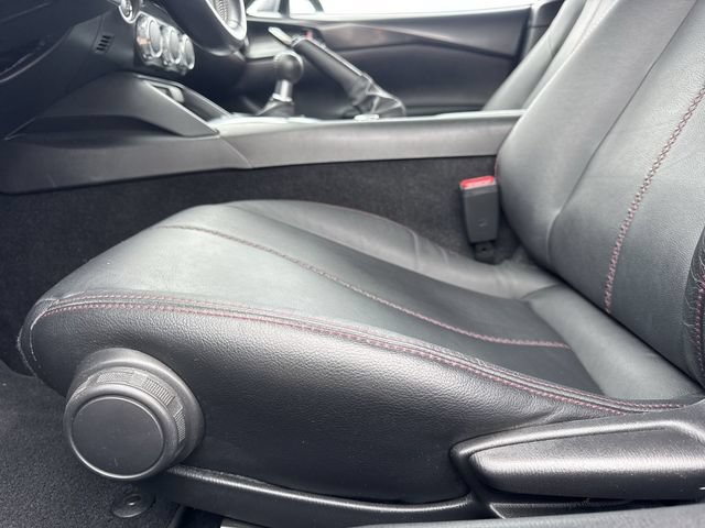 Used 2018 MAZDA MX-5 Miata RF Grand Touring RWD image 13