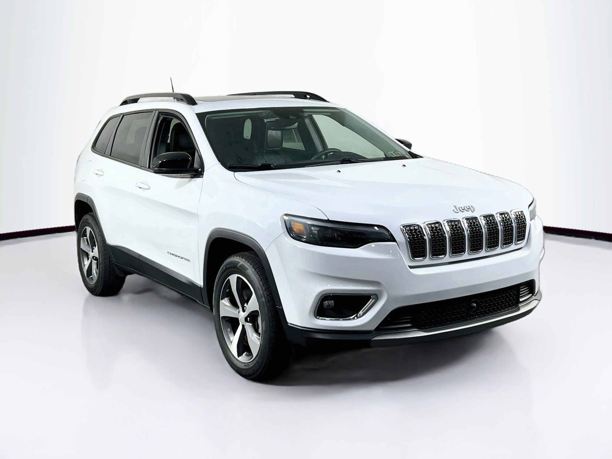 Used 2022 Jeep Cherokee Limited AWD/4WD image 3
