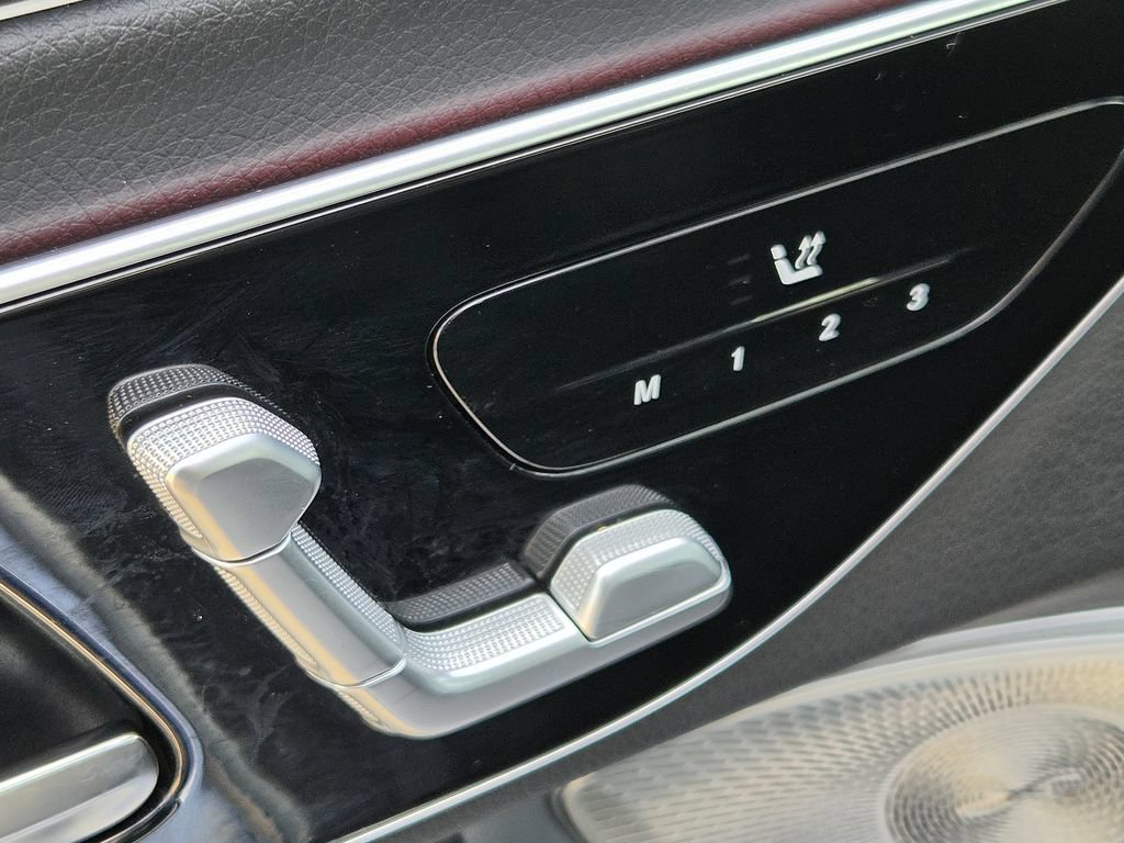 Used 2025 Mercedes-Benz CLE 300 4MATIC Coupe image 27