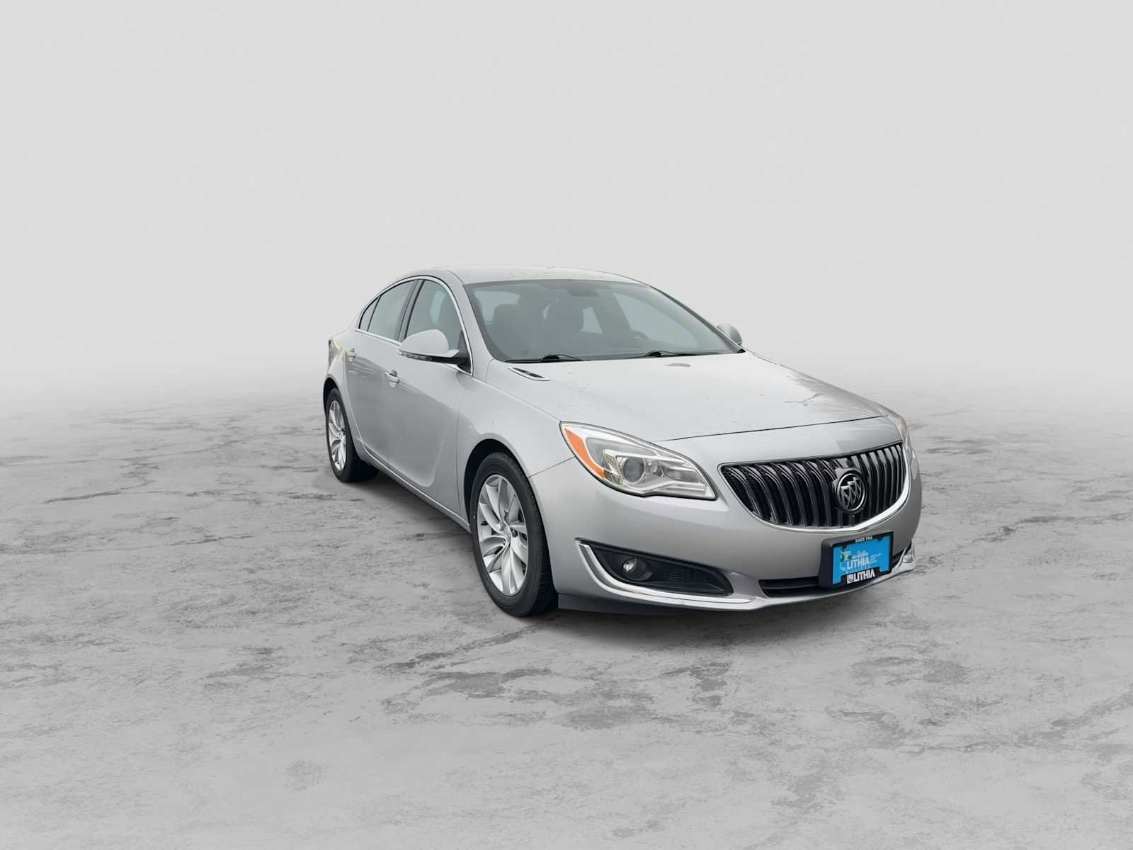Used 2015 Buick Regal Premium image 2