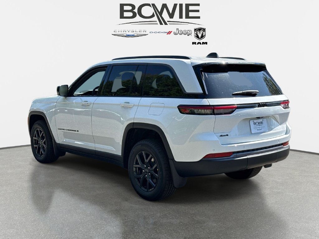 New 2027 Jeep Grand Cherokee Altitude AWD/4WD image 4