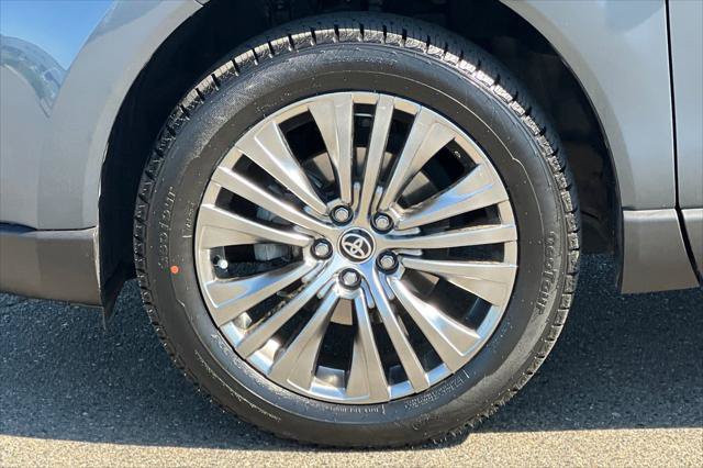 Certified 2022 Toyota Venza Limited AWD/4WD image 33