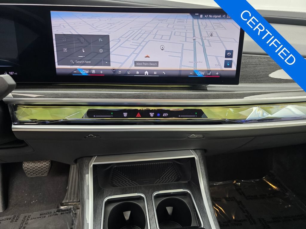 Certified 2023 BMW i7 xDrive60 AWD/4WD image 23