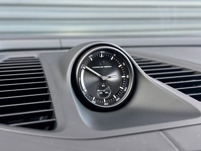 New 2025 Porsche Macan Turbo Electric image 25