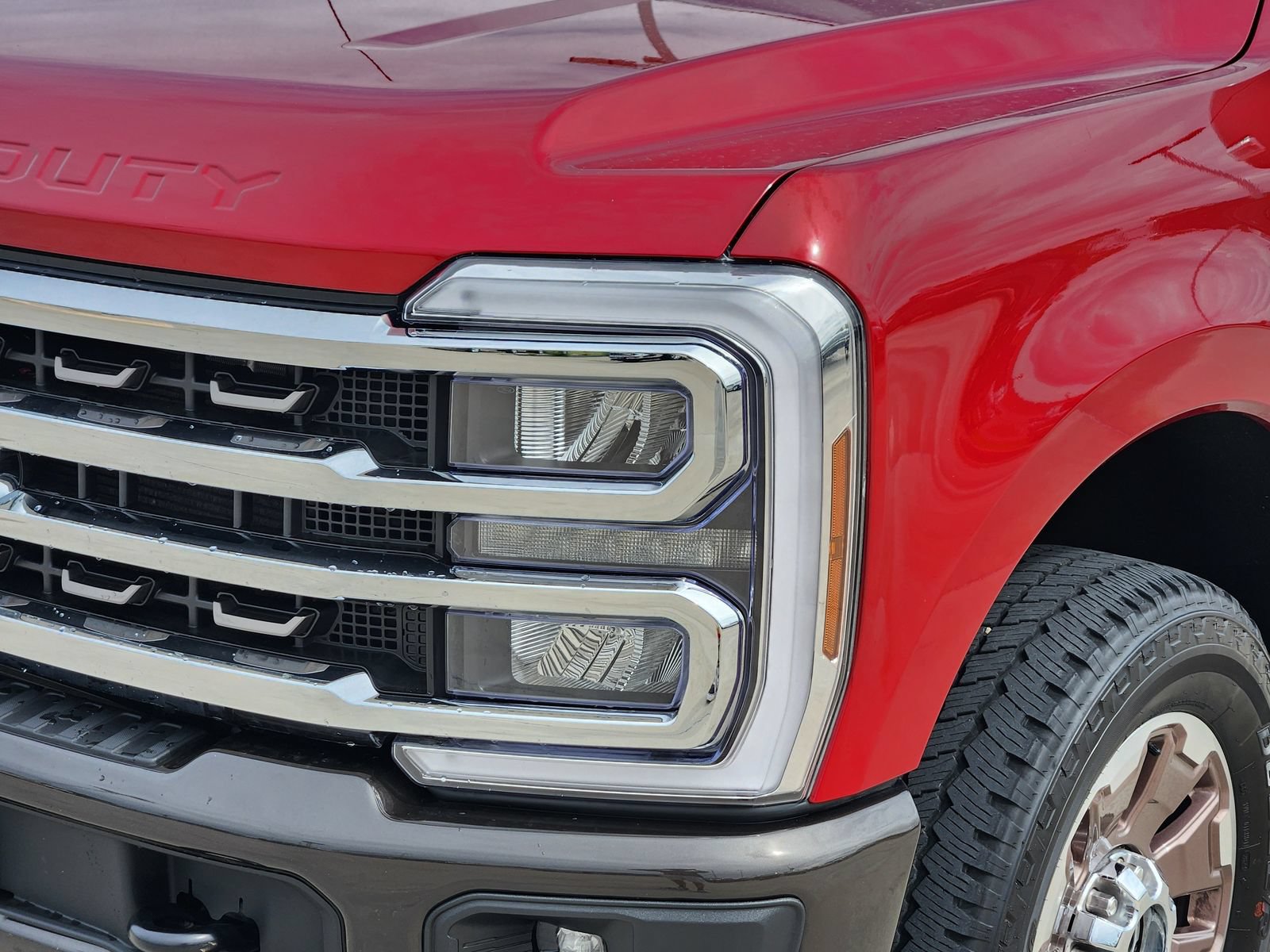 Used 2024 Ford F250 King Ranch w/ FX4 Off-Road Package AWD/4WD image 9