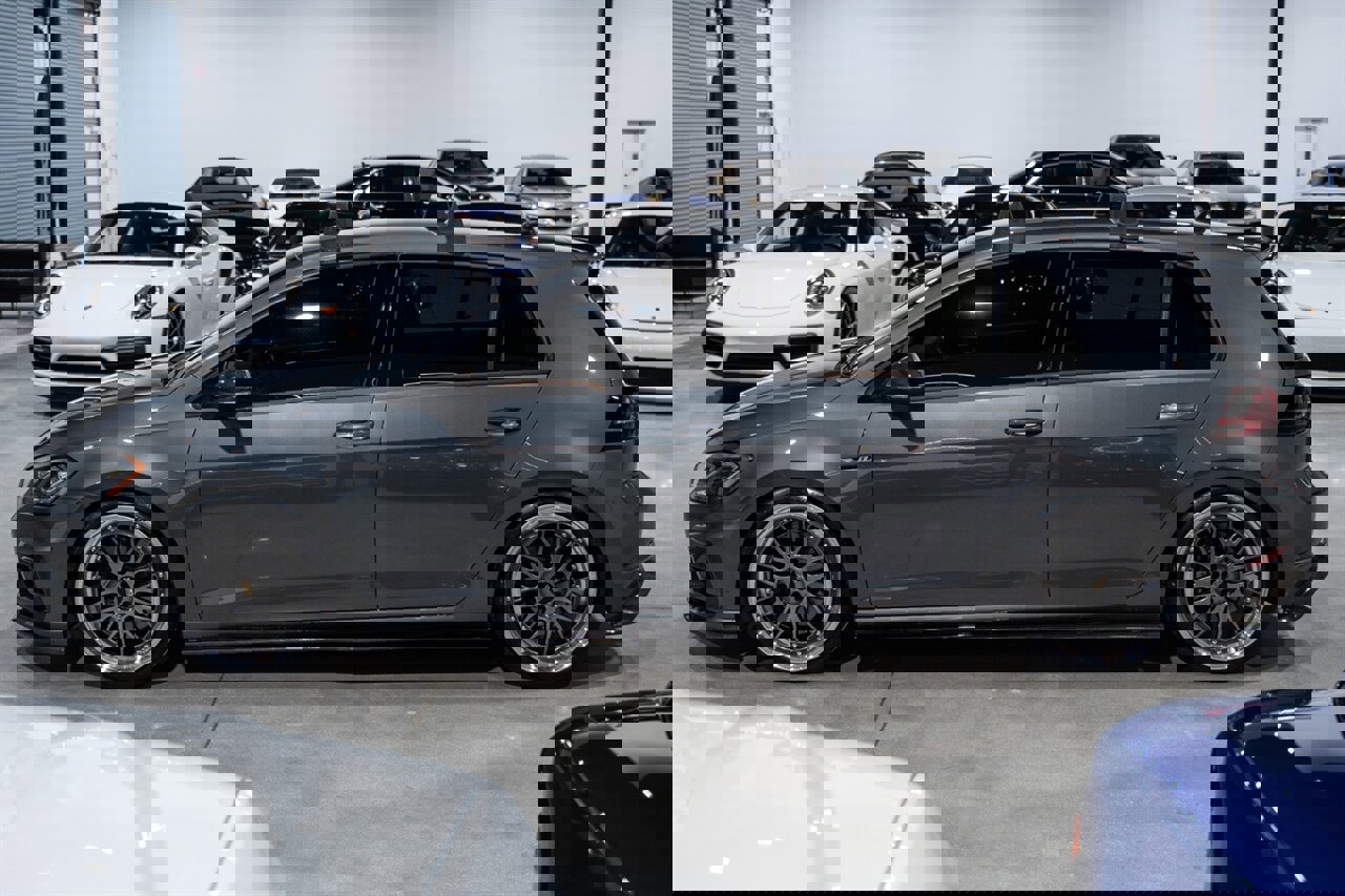 Used 2019 Volkswagen Golf R 4-Door image 3