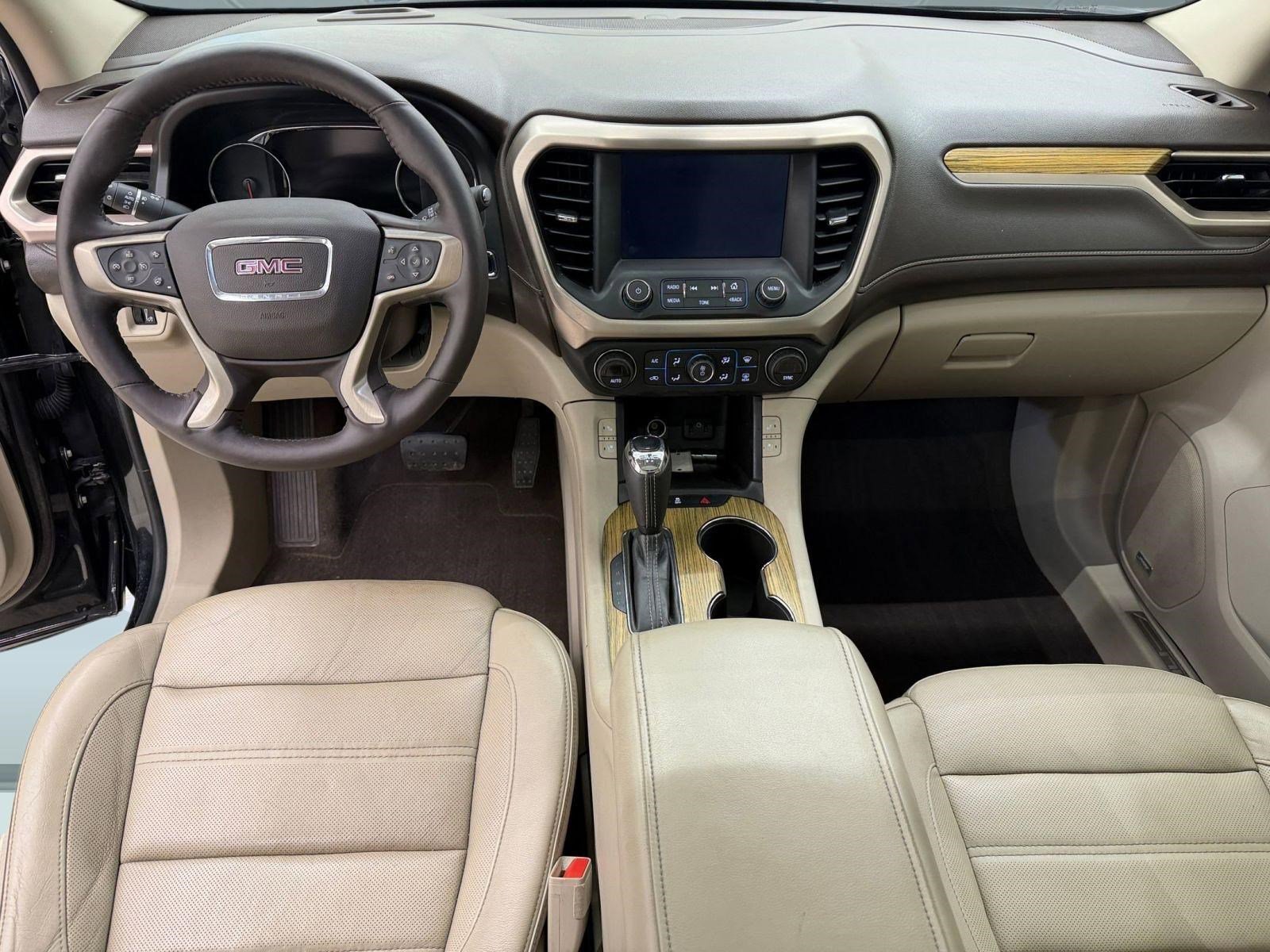 Used 2018 GMC Acadia Denali w/ Technology Package image 17