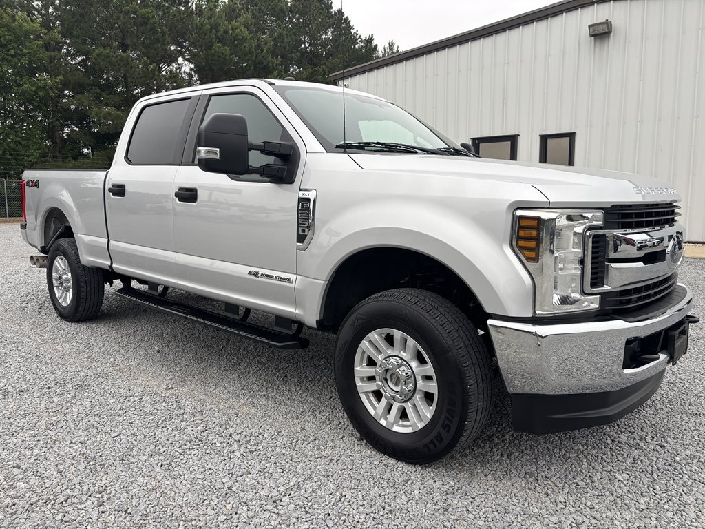 Used 2019 Ford F250 XLT AWD/4WD image 3
