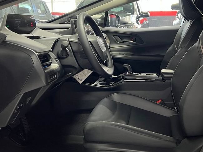 New 2027 Toyota Prius Limited AWD/4WD image 9
