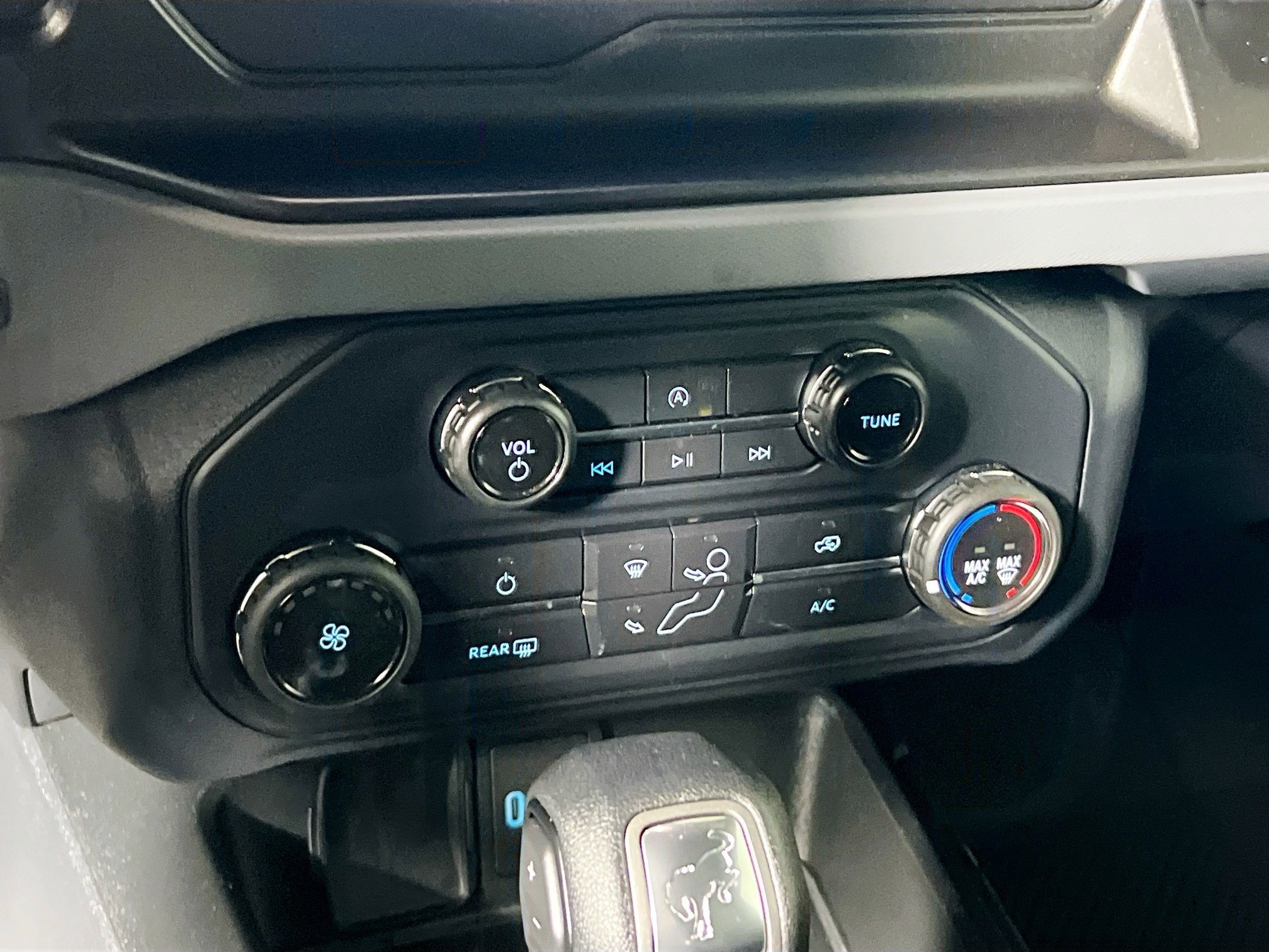 Used 2022 Ford Bronco Badlands w/ Sasquatch Package image 27