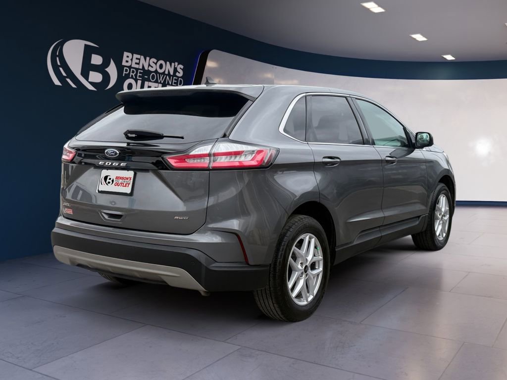 Used 2024 Ford Edge SEL image 5
