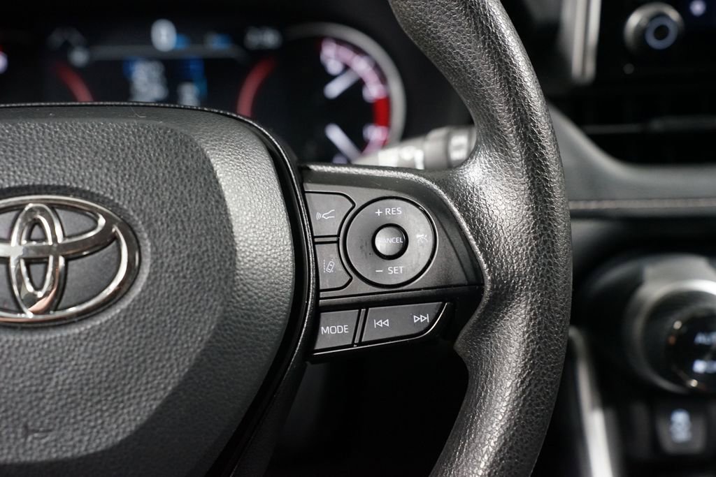 Certified 2025 Toyota RAV4 XLE AWD/4WD image 13