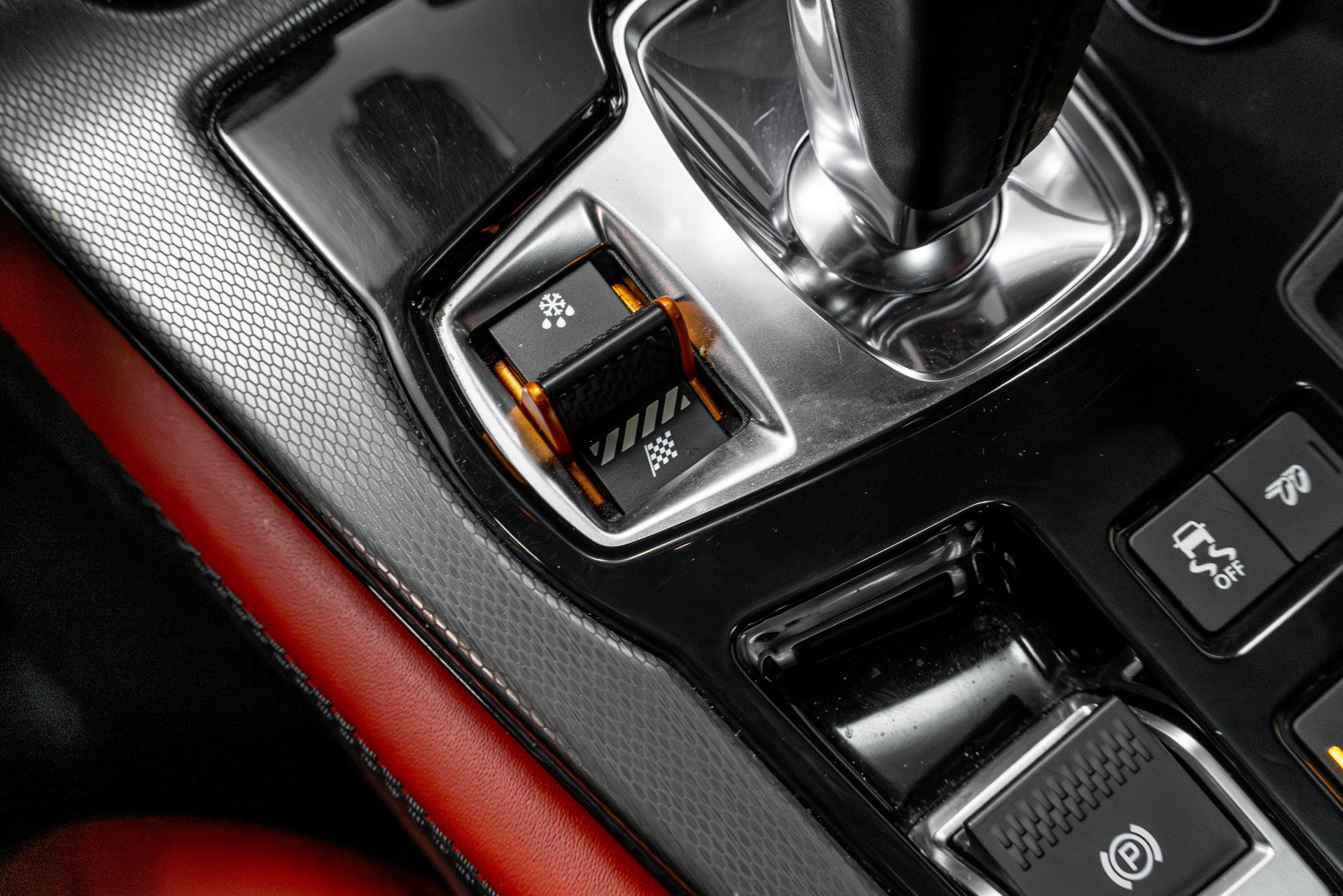 Used 2016 Jaguar F-TYPE S image 51