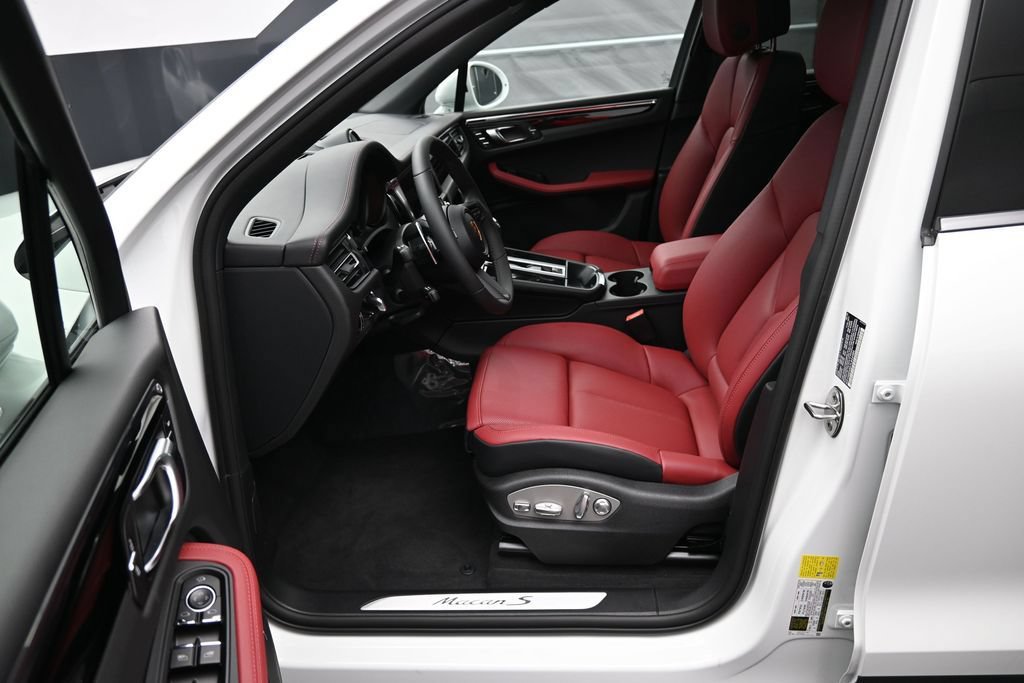 New 2026 Porsche Macan S AWD/4WD image 5