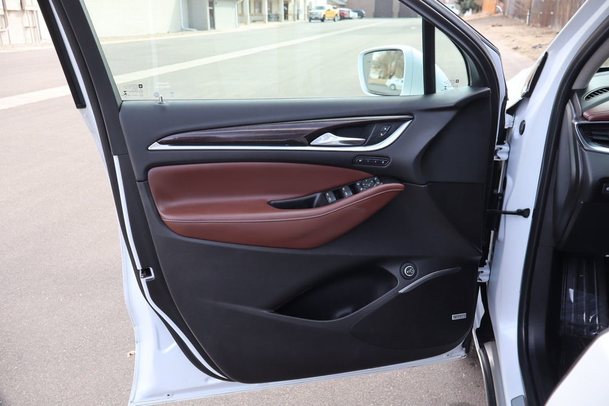 Used 2019 Buick Enclave Avenir w/ Avenir Technology Package image 25