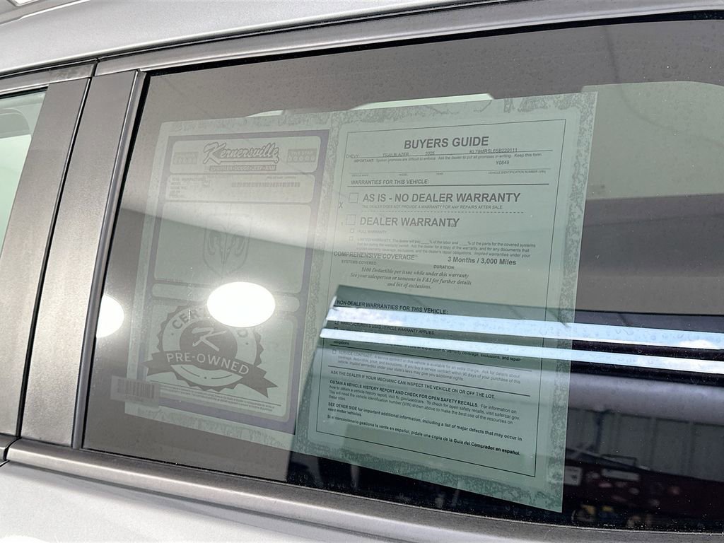 Used 2025 Chevrolet TrailBlazer LT AWD/4WD image 35