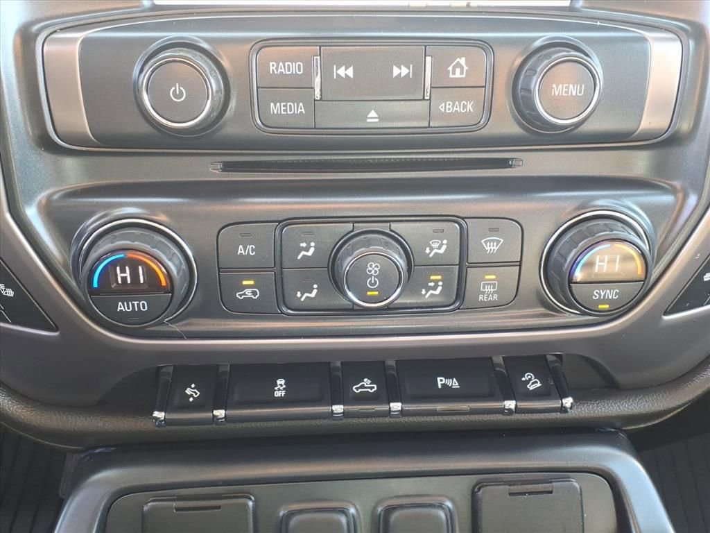 Used 2017 GMC Sierra 2500 SLT w/ All Terrain HD Package image 9