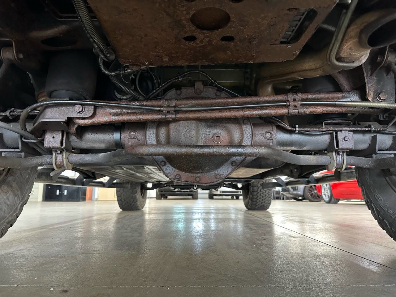 Used 2003 HUMMER H2 w/ Preferred Equipment Group image 35