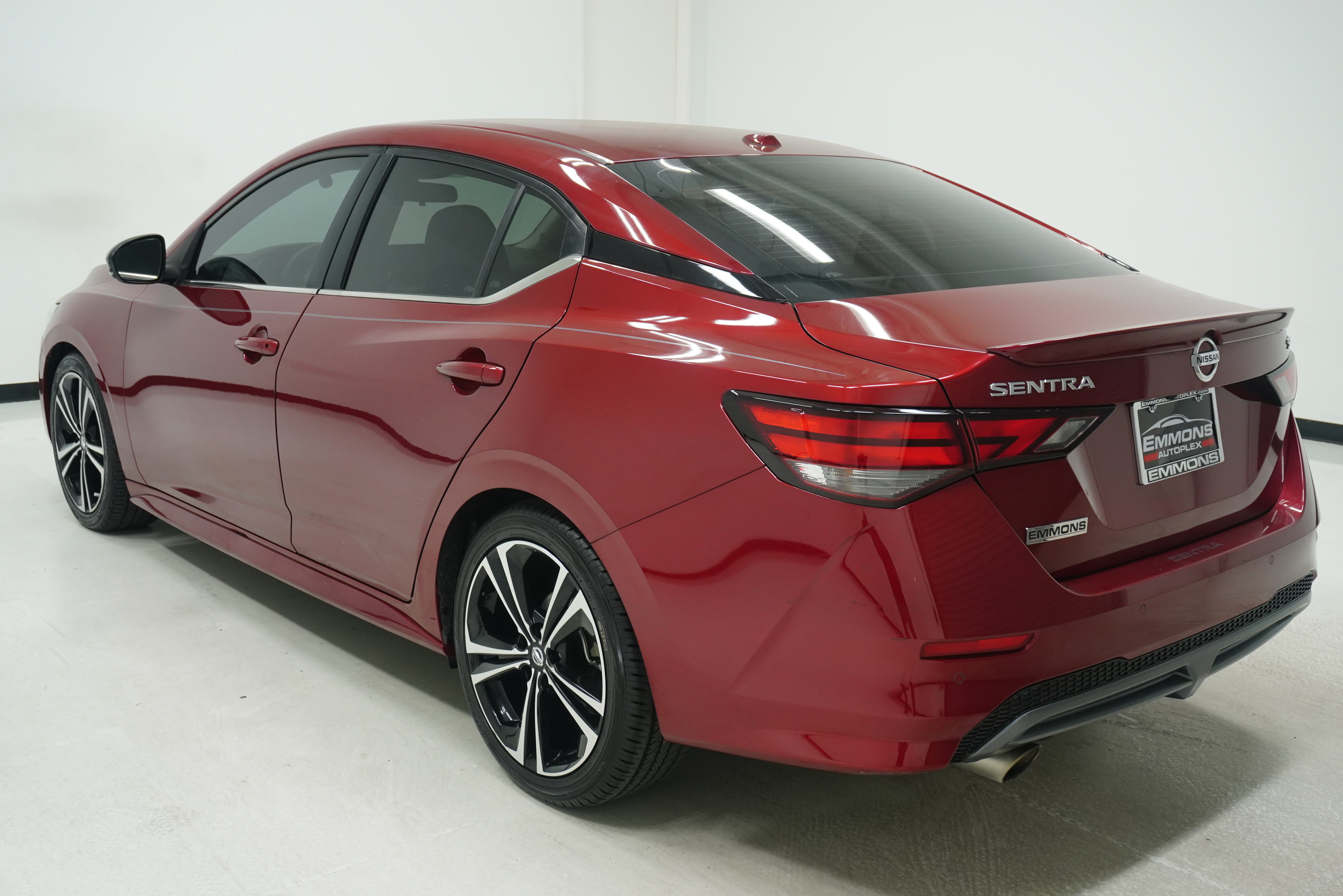 Used 2021 Nissan Sentra SR FWD image 6