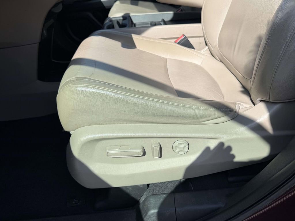 Used 2018 Honda Odyssey EX-L image 17