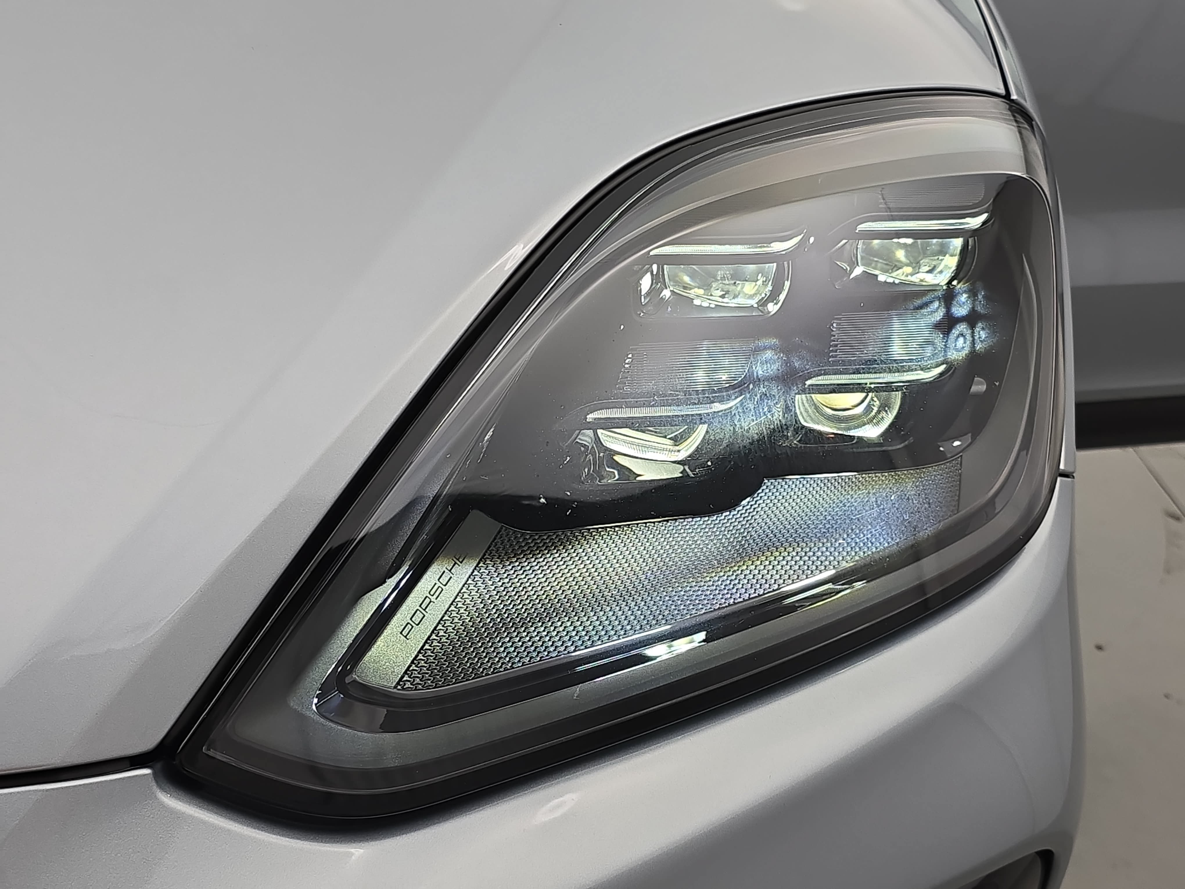 Certified 2026 Porsche Cayenne E-Hybrid AWD/4WD image 34