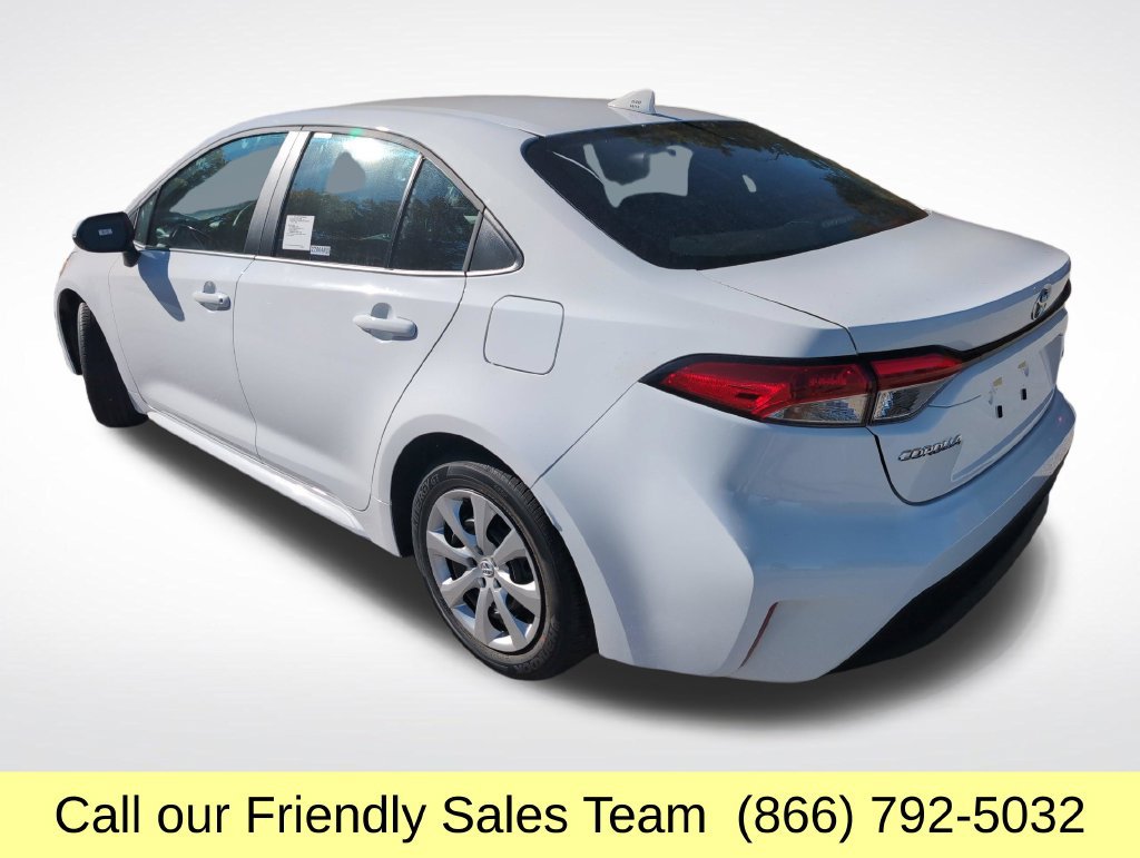 New 2027 Toyota Corolla LE FWD image 3