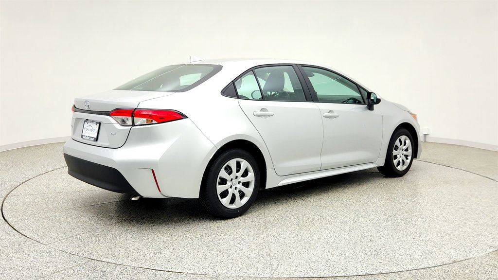 Used 2026 Toyota Corolla LE FWD image 5