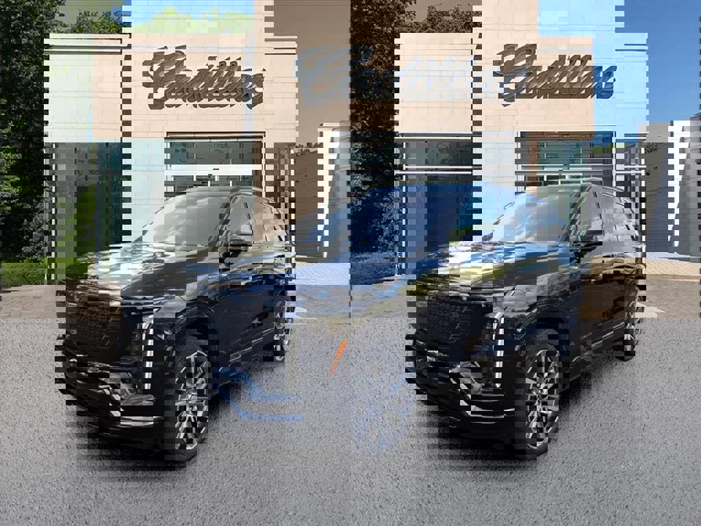 New 2026 Cadillac Vistiq Sport w/ LPO, Floor Liner Package image 1