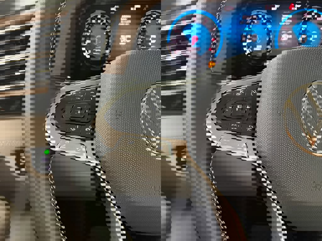 New 2026 Volkswagen Atlas SE image 13