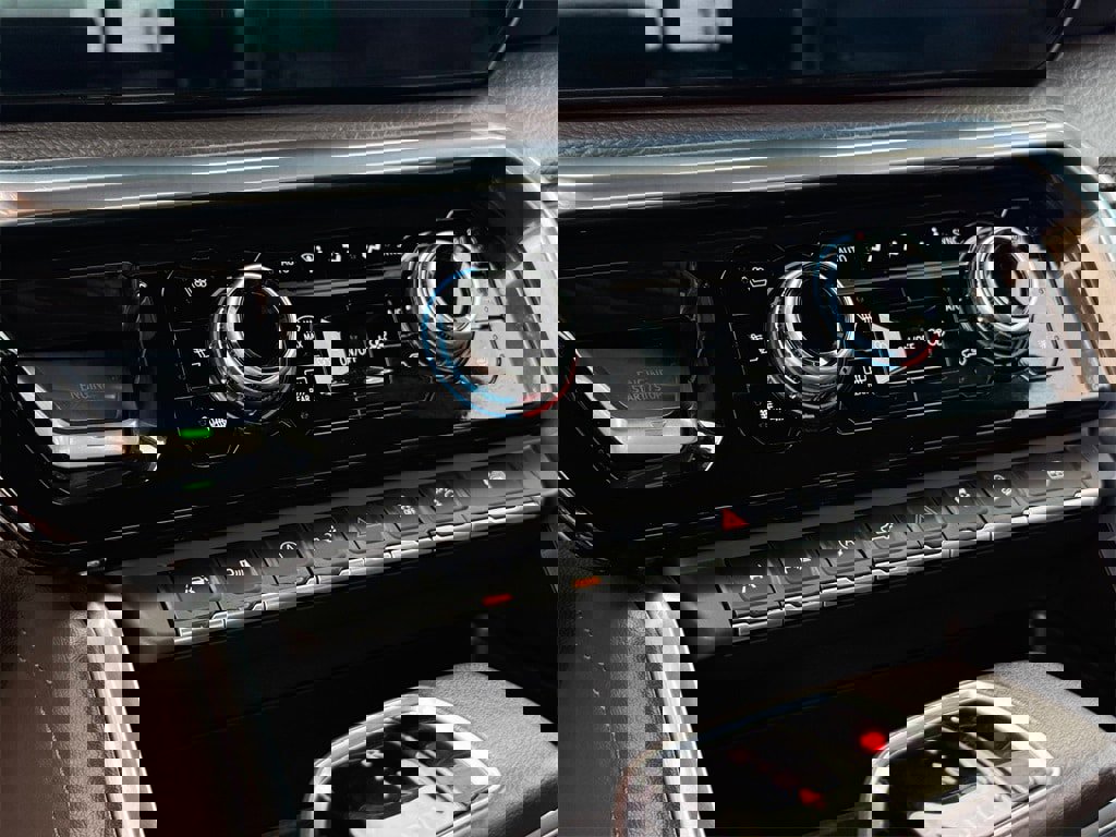 Used 2022 GMC Sierra 1500 Denali image 21