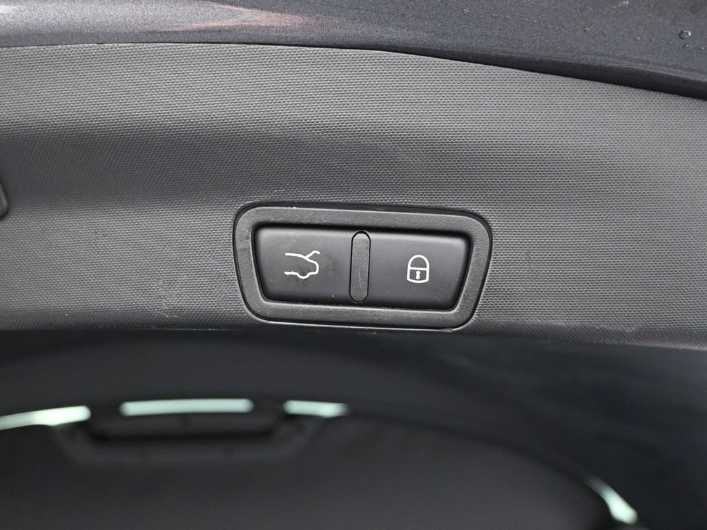 Used 2018 Alfa Romeo Stelvio Ti Sport image 36