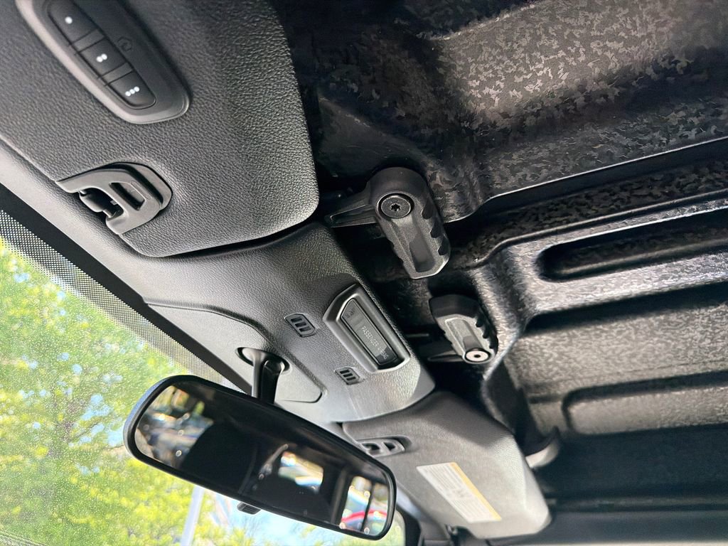 Used 2020 Jeep Wrangler Unlimited Sahara AWD/4WD image 29