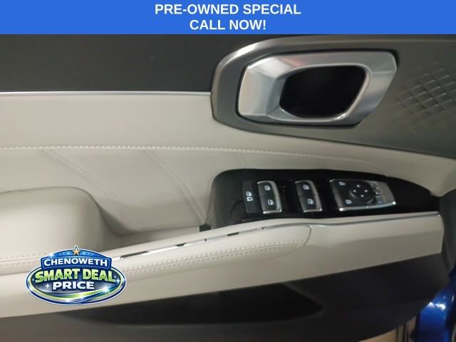 Used 2022 Kia Sorento SX image 9