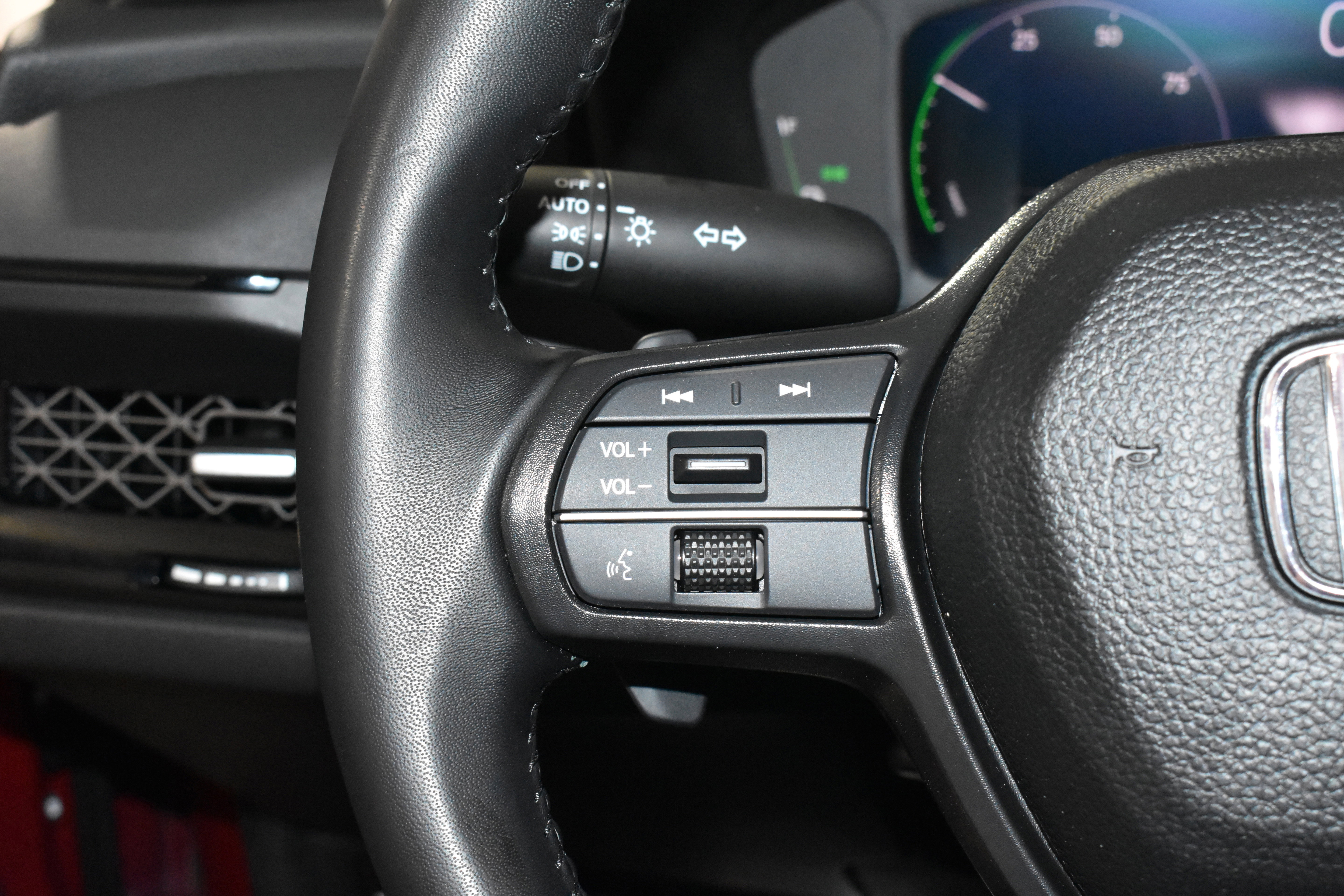 Used 2024 Honda Accord Sport image 14