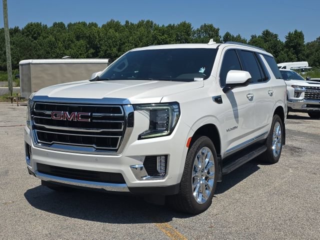 Used 2023 GMC Yukon SLT AWD/4WD image 1