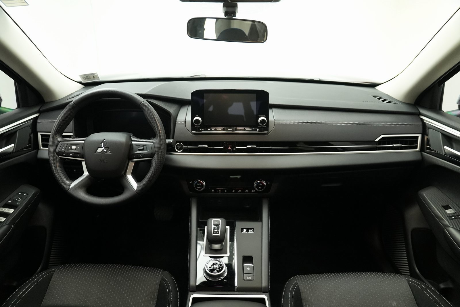 Used 2025 Mitsubishi Outlander ES image 23