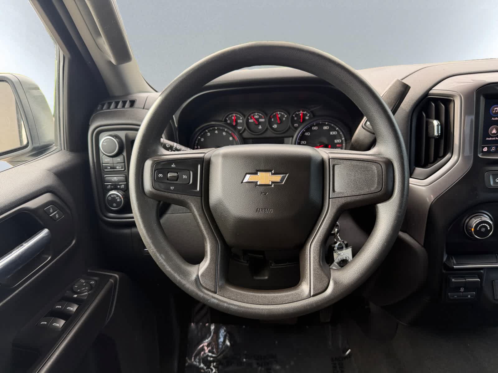 Used 2020 Chevrolet Silverado 1500 Custom w/ Trailering Package AWD/4WD image 17