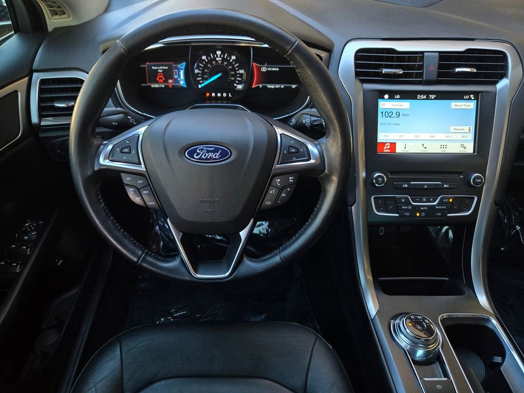 Used 2018 Ford Fusion Energi SE FWD image 15