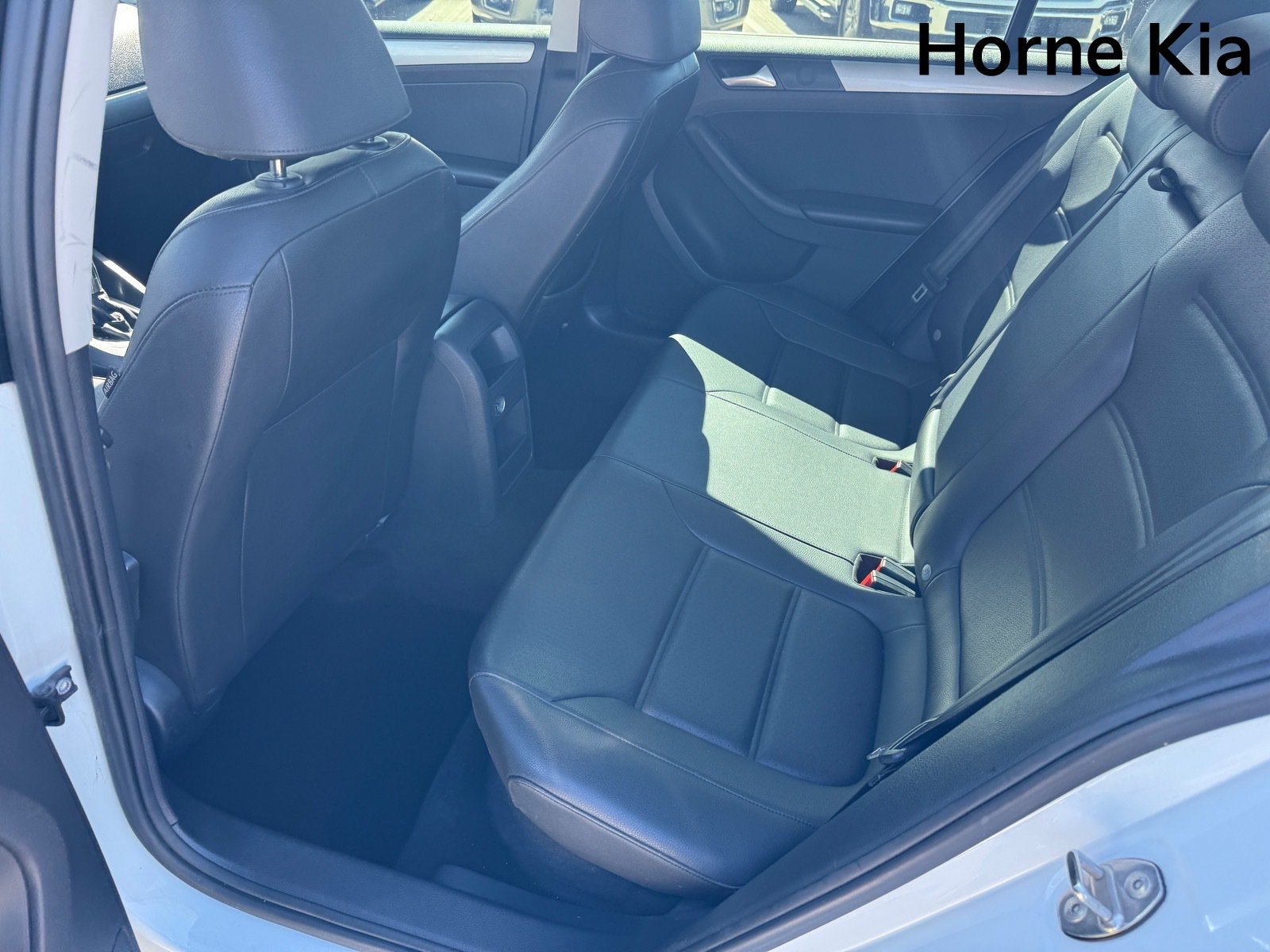 Used 2017 Volkswagen Jetta SE FWD image 12