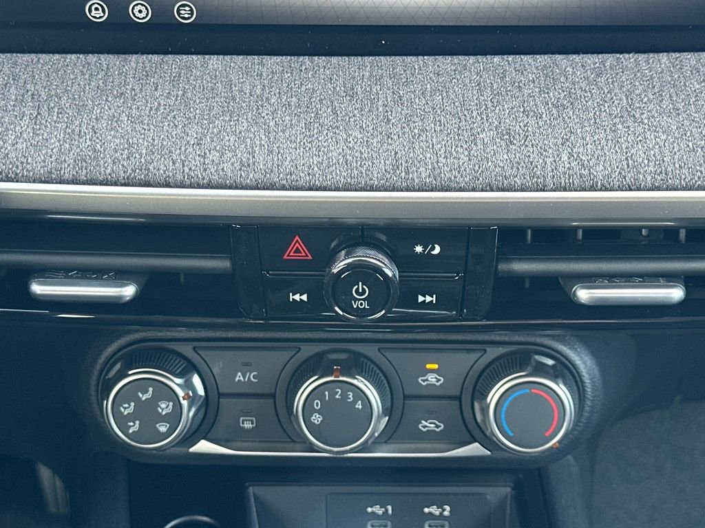 New 2026 Nissan Kicks S image 18