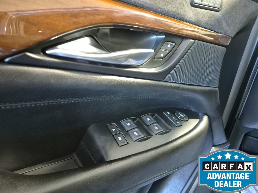 Used 2019 Cadillac Escalade ESV Premium Luxury w/ LPO, Radiant Package AWD/4WD image 19