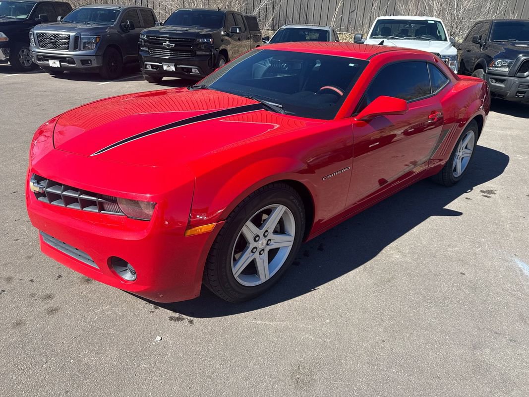 Used 2013 Chevrolet Camaro LS RWD image 3