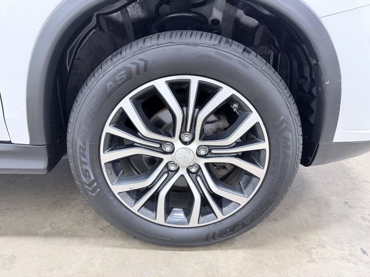Used 2017 Mitsubishi Outlander Sport ES AWD/4WD image 11