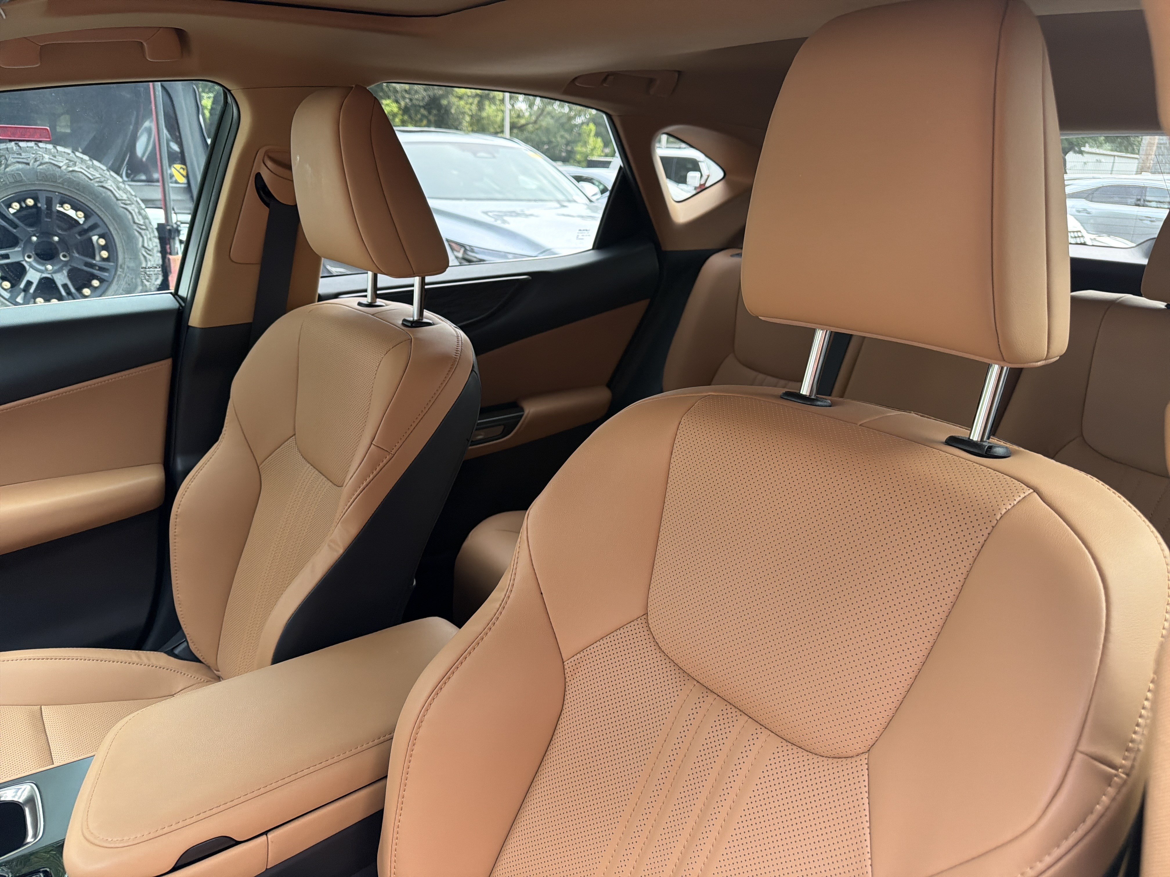 Certified 2025 Lexus NX 350 AWD w/ Premium Package image 17