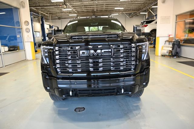 New 2026 GMC Sierra 2500 Denali Ultimate w/ Max Trailering Package image 2