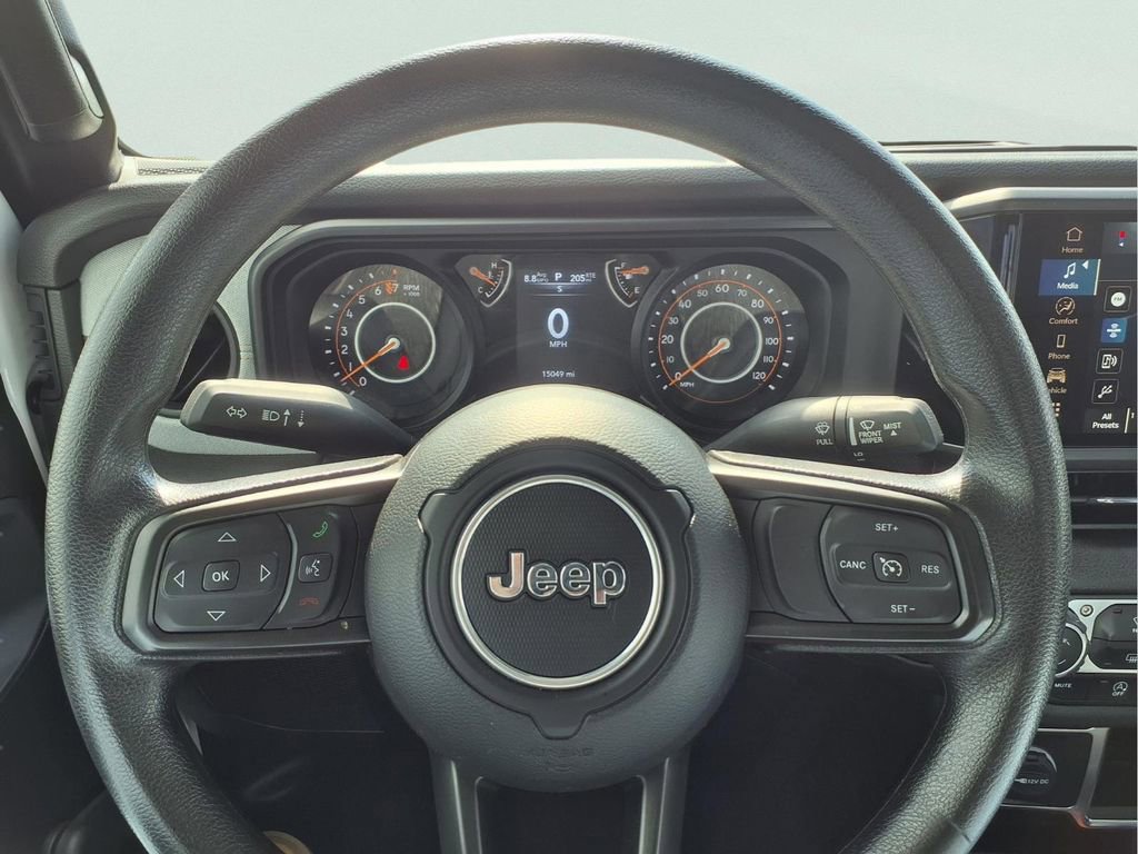 Used 2024 Jeep Gladiator Sport image 16