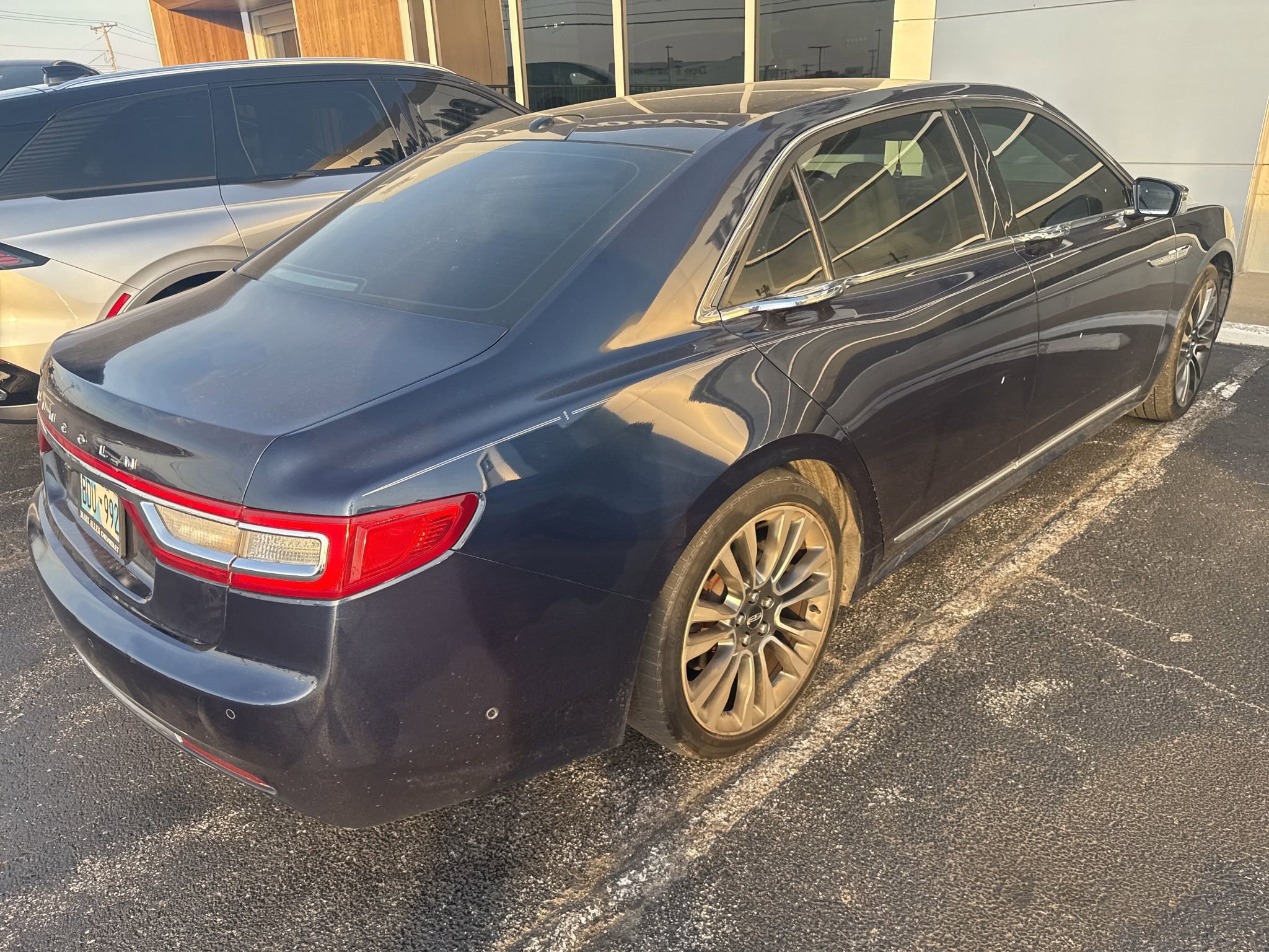 Used 2017 Lincoln Continental Reserve w/ Technology Package image 6