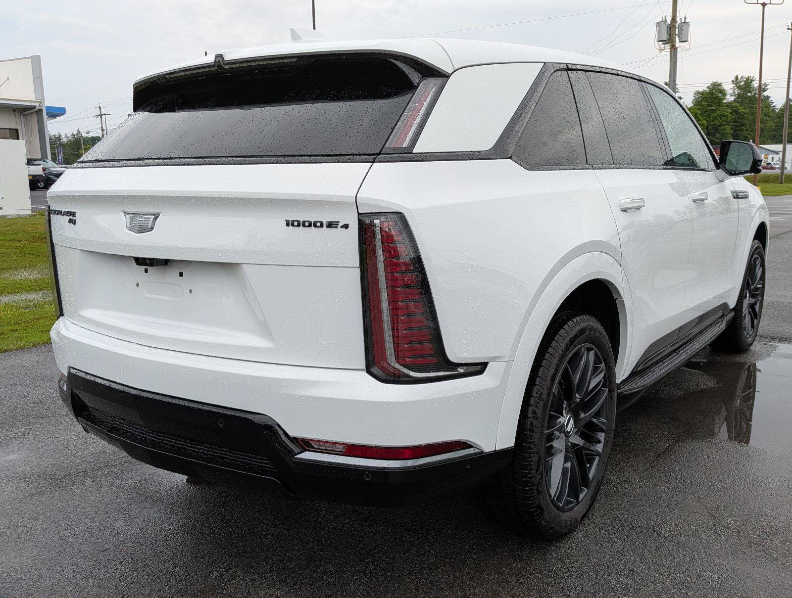 Used 2025 Cadillac Escalade IQ Sport 1 w/ LPO, ONYX Package AWD/4WD image 9